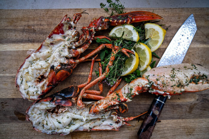 Oosterscheldekreeft van de grill in mediterraanse kruiden